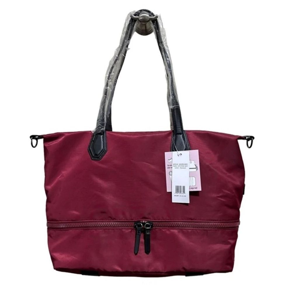 Beautiful Mondani New York Maroon Lined Yoga‎ Tote Weekender Bag
